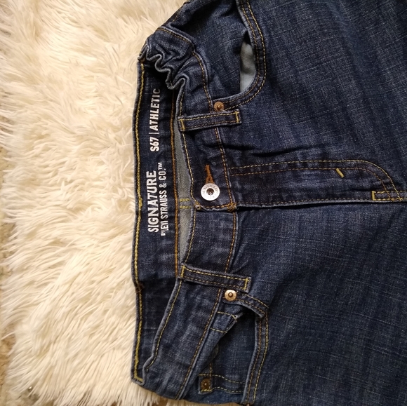 Levi Strauss Boys Jeans - Picture 2 of 6